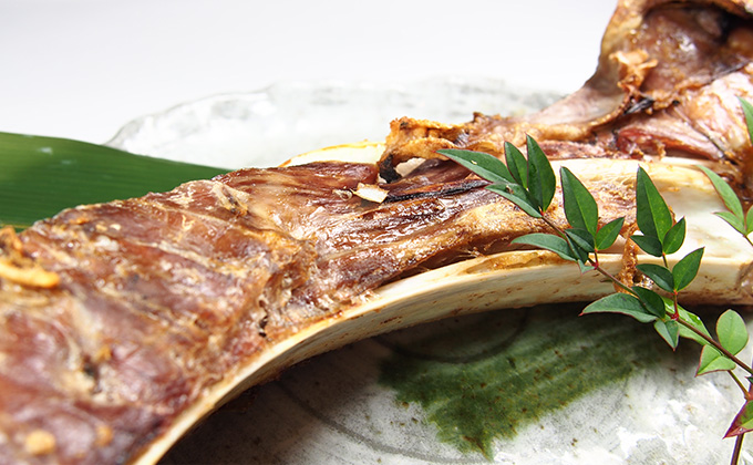 Grilled giant tuna head! The most popular item on the menu!